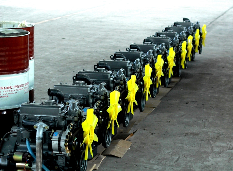 定制挖掘機服務(wù)